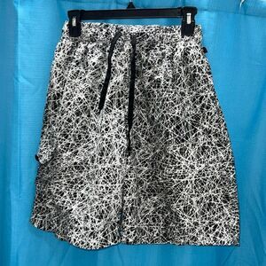 Swim shorts black white